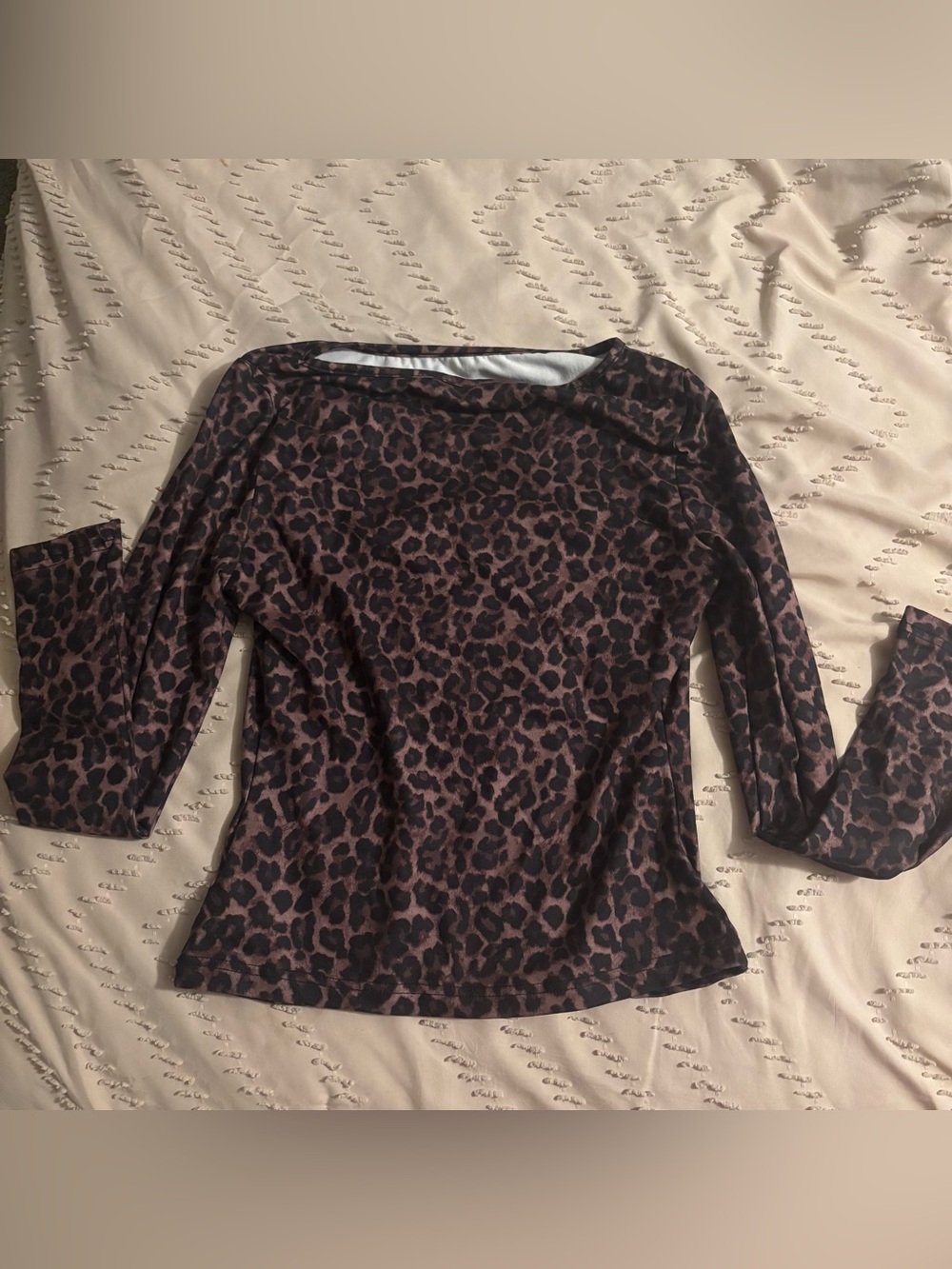 Long-Sleeve Leopard Print Top in Brown and Black